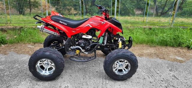 Čtyřkolka Bashan Monster 200cc červená